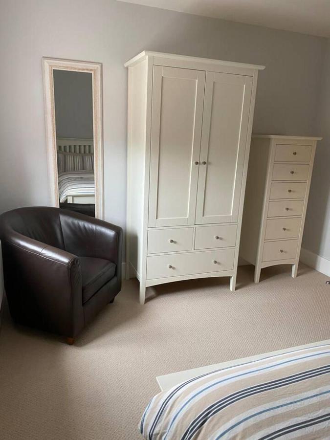 Apartemen Immaculate 2-bed In Centre *