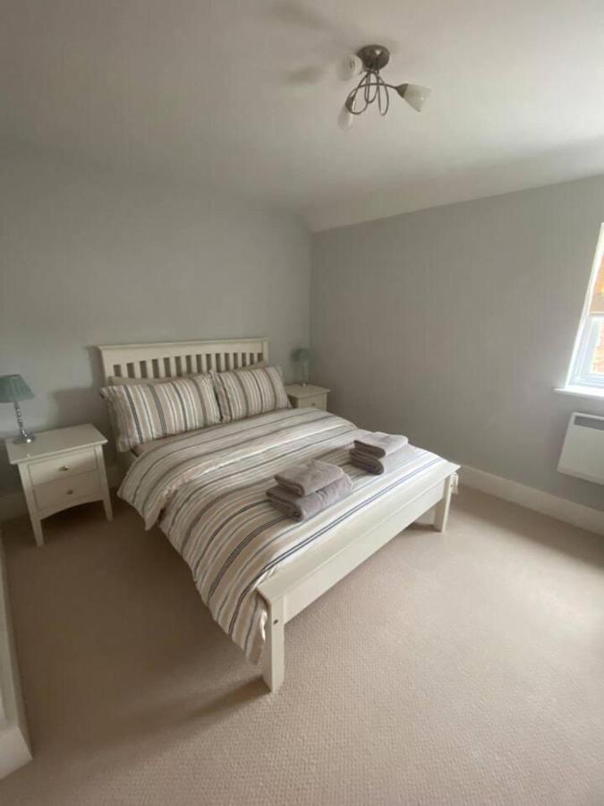 Immaculate 2-bed In Centre Apartemen *