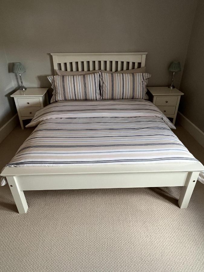 Immaculate 2-bed In Centre